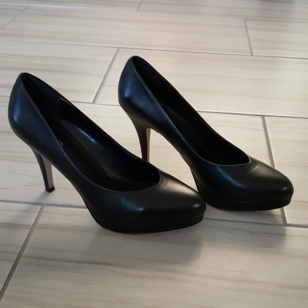 Aldo black heels